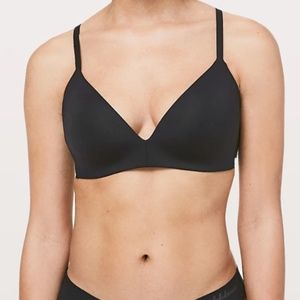 NWT Lululemon Take Shape Bra Black